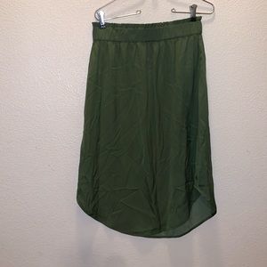 Ann Taylor LOFT green lightweight midi skirt